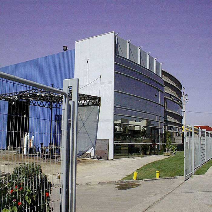 Edificio Industrial Pernos Chile5
